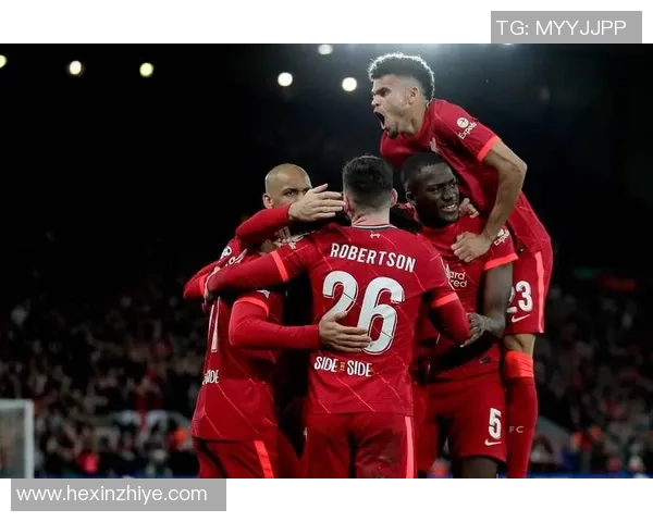 足总杯激战：巴黎圣日耳曼与利物浦战成平局红牌事件引发全场热议