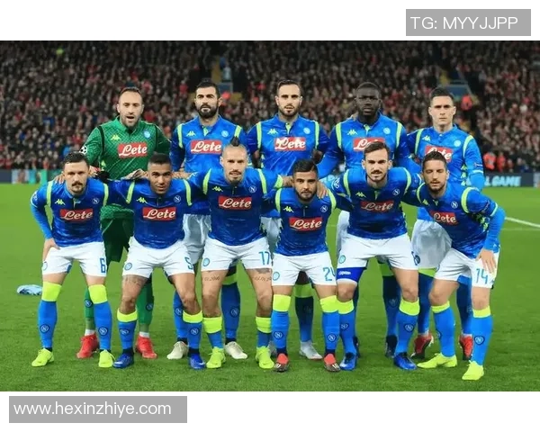 英超激战:那不勒斯与多特蒙德1比1平局引发转会热议与全场沸腾 英超激战:那不勒斯与多特蒙德1比1平局引发转会热议与全场沸腾