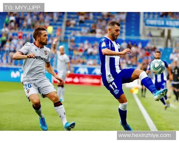 西甲精彩对决那不勒斯与拜仁战成平局乌龙球引发全场热烈反响 西甲精彩对决那不勒斯与拜仁战成平局乌龙球引发全场热烈反响